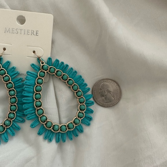 Statement earrings - Picture 4 of 4